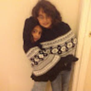 Meet your Posher, Mona